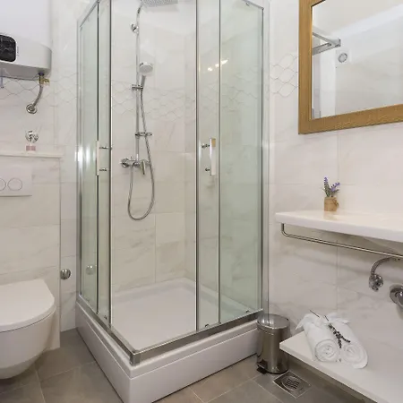 Luxury Saint Jacob