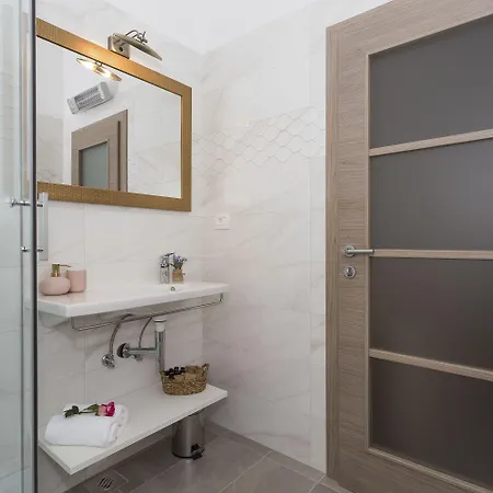Luxury Saint Jacob 4*