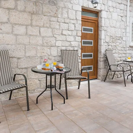 Luxury Saint Jacob