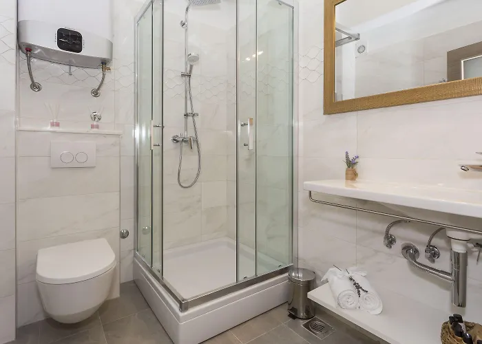 Luxury Saint Jacob