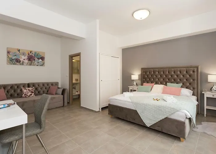 Luxury Saint Jacob