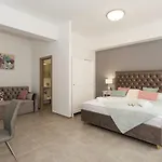 Luxury Saint Jacob