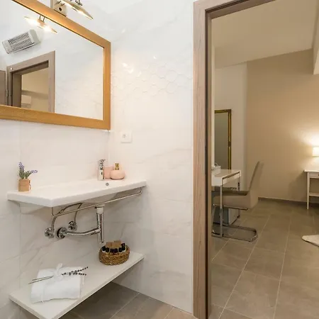 Pensión Luxury Saint Jacob 4*