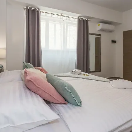 Luxury Saint Jacob Pensión 4*