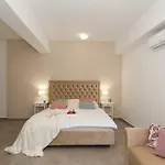 Guest house Luxury Saint Jacob 4*